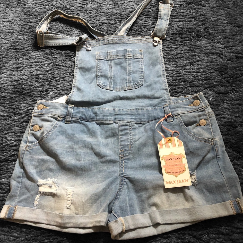 Short overalls